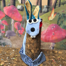 Lade das Bild in den Galerie-Viewer, &quot;Hase Hugo&quot; Handpuppen Schal
